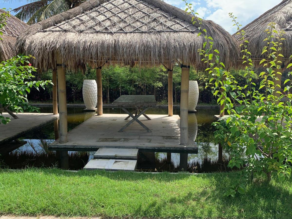 The Club Villas Lombok Sekotong Bagian luar foto