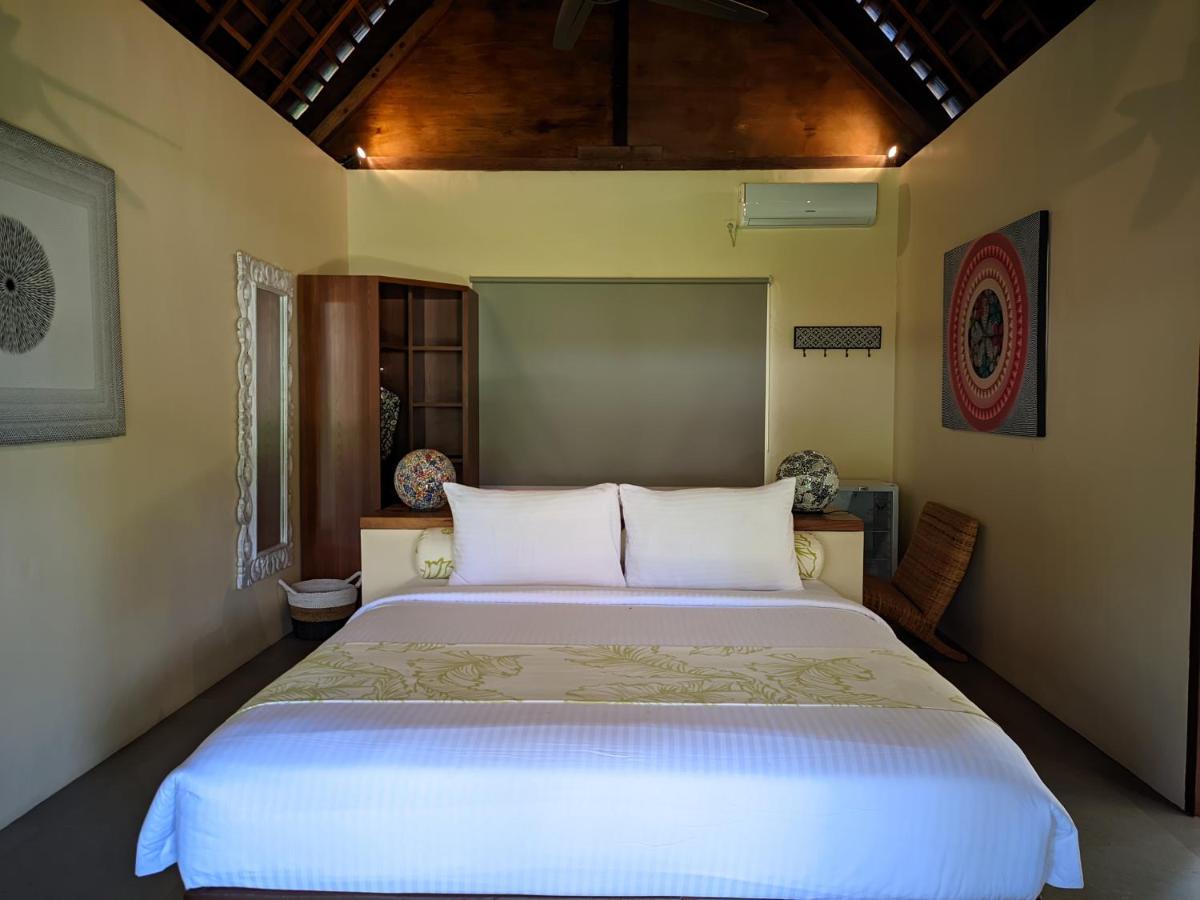 The Club Villas Lombok Sekotong Bagian luar foto
