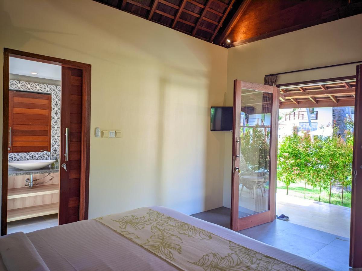 The Club Villas Lombok Sekotong Bagian luar foto